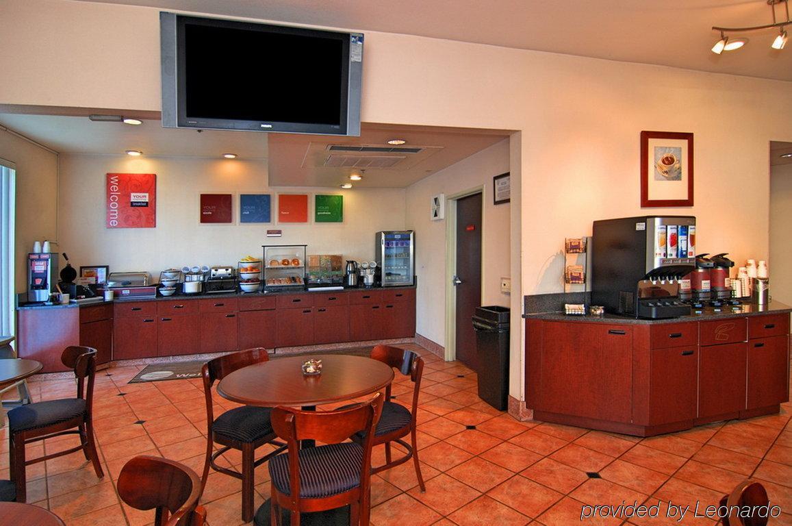 Quality Inn & Suites Fresno Northwest Exterior photo